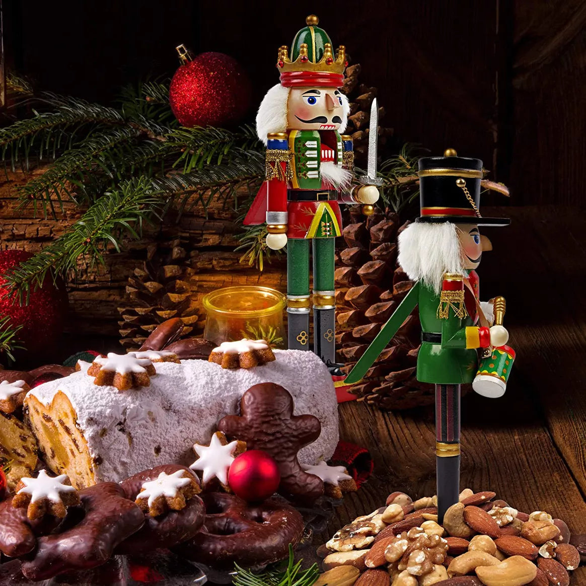 The Twiddlers Festliche Nussknacker - aus Holz (30 cm)