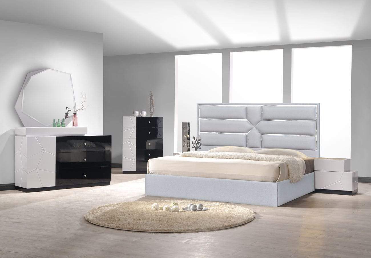 j-and-m-furniture-bed-da-vinci-bed-in-silver-grey-28150815850652.jpg